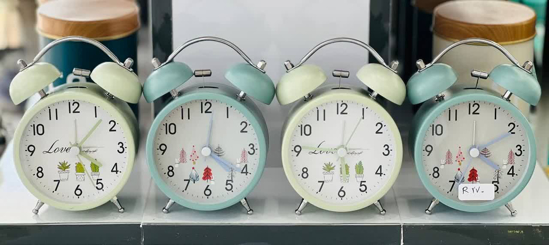 تصویر از ساعت زنگدار رومیزی