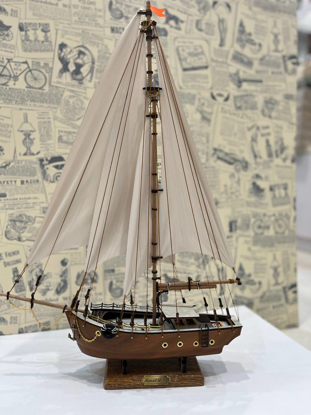 تصویر از کشتی چوبی بزرگ