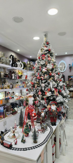 تصویر از درخت کریسمس 210 پرکار برفی