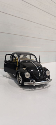 تصویر از ماکت فولکس فلزی بزرگ