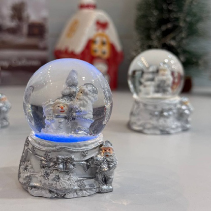 تصویر از گوی چراغدار کریسمس