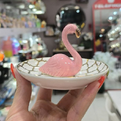 تصویر از جا جواهری فلامینگو